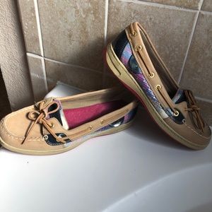 Sperry 7.5 gently used